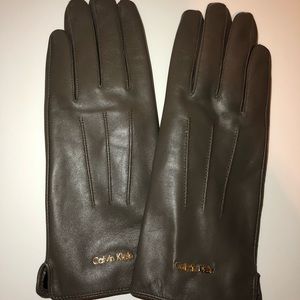 BN Calvin Klein tan sheepskin leather gloves